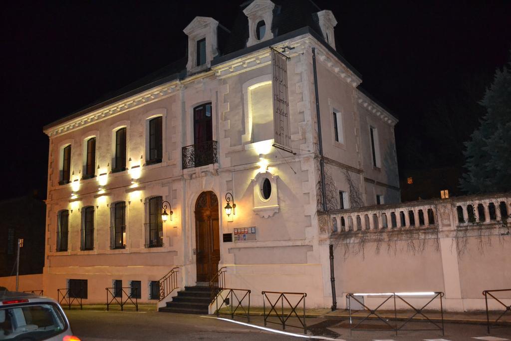 Bed & Breakfast Demeure Saint Louis Historic Manor, City 700M, Parking,A C,Clim,Wifi, Heated Pool, City View