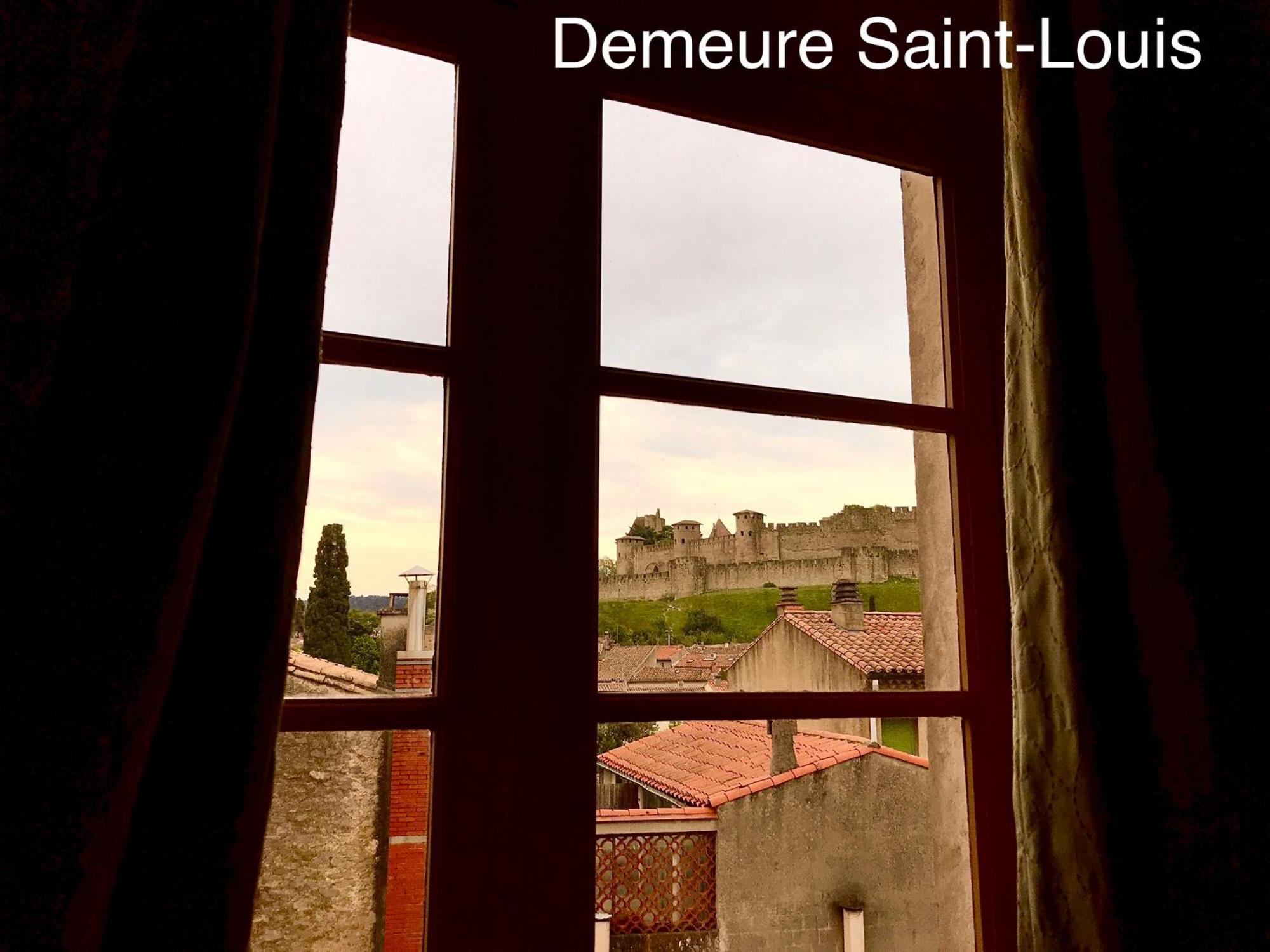 Bed & Breakfast Demeure Saint Louis Historic Manor, City 700M, Parking,A C,Clim,Wifi, Heated Pool, City View Carcassonne